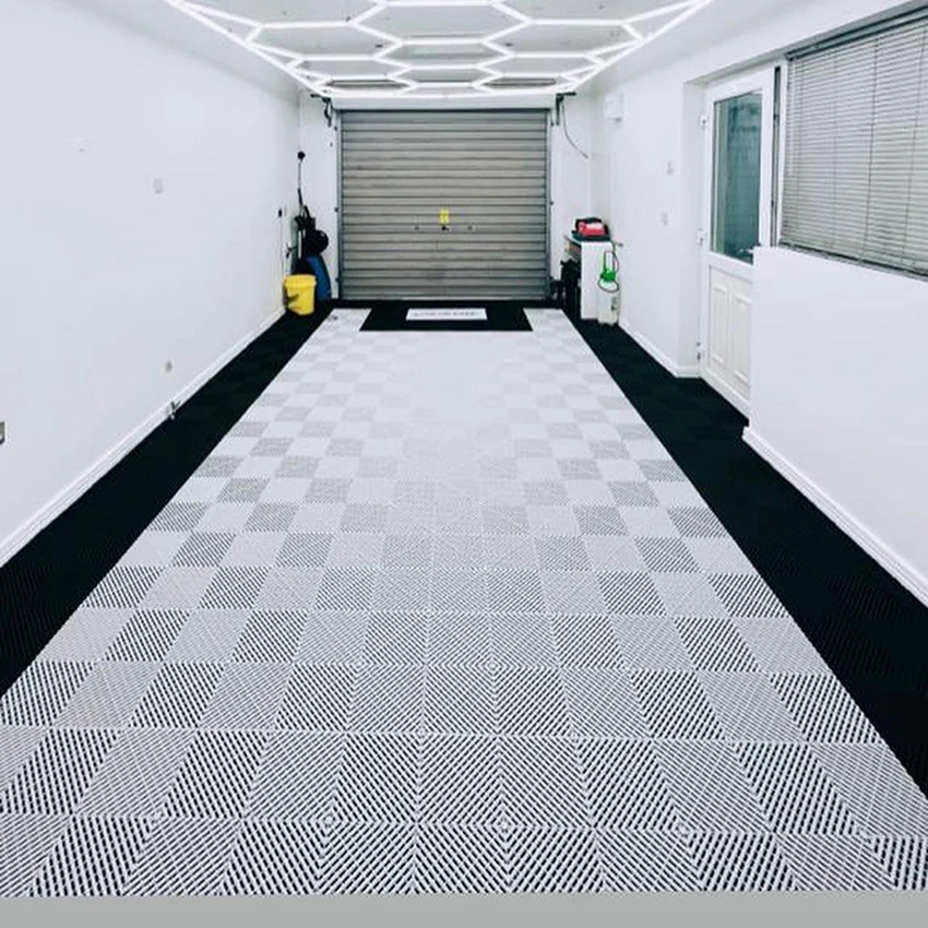 

Modern Design Interlocking PVC Garage Flooring Tiles Wear-Resistant Click Vinyl for Villa Graphic Design Solution