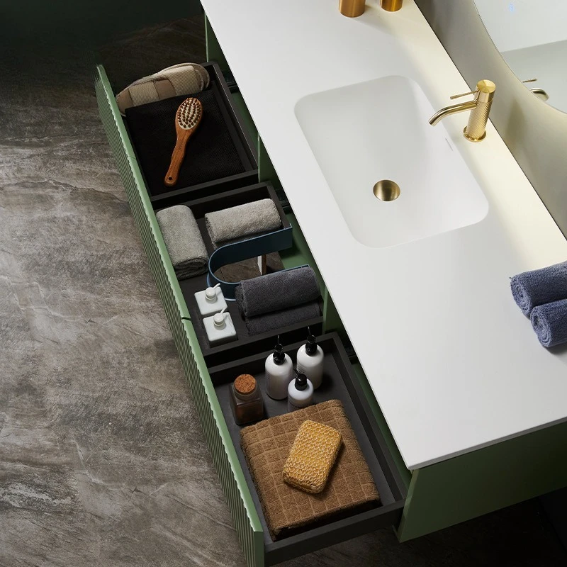 خزانة حمام مطلية بالخشب الصلب متعددة الطبقات، حوض غسيل مرحاض متكامل، حوض غسيل مثبت على الحائط بسيط