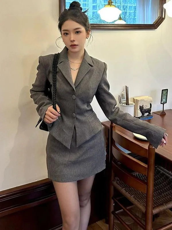 

Ele ey Slim Fit Suit Jaet And ort Skirt Set Casual Profional Look Sister Sle Faionable Women's Two Piece Suit