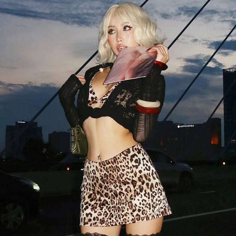 

Sexy Leopard Print Bra Mini Skirt 2 Piece Set for Women Lace-Up Bra High Rise Short Skirt Outfit Hottie Beach Streetwear