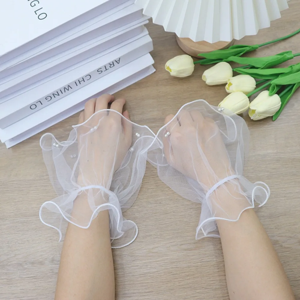 

1Pair Elegant Lace Mesh Wedding Cuffs Ruffled Detachable Bride Wristband Pearl Cuff Ruffled Party