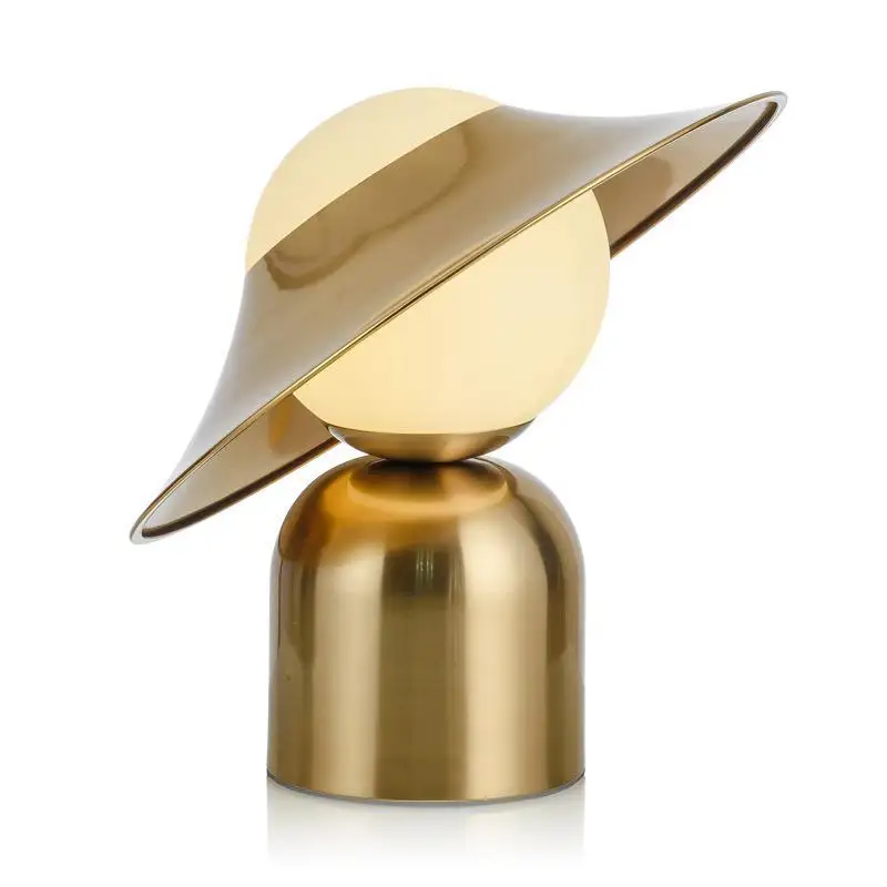 

Creative personality living room bedroom bedside lamp art study gold table lamp