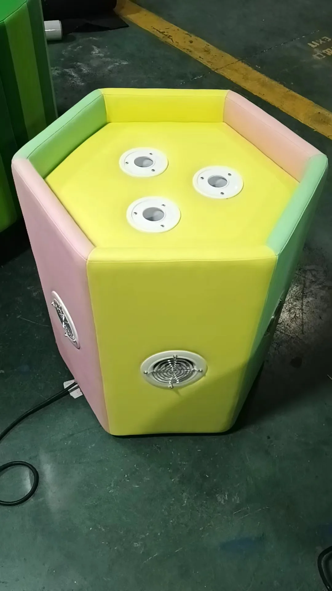 Cheap Customized Indoor Outdoor Castle Pit Ball Play Volcanic Blowing Floating Ball Table Machine Indoor Playground Equipment