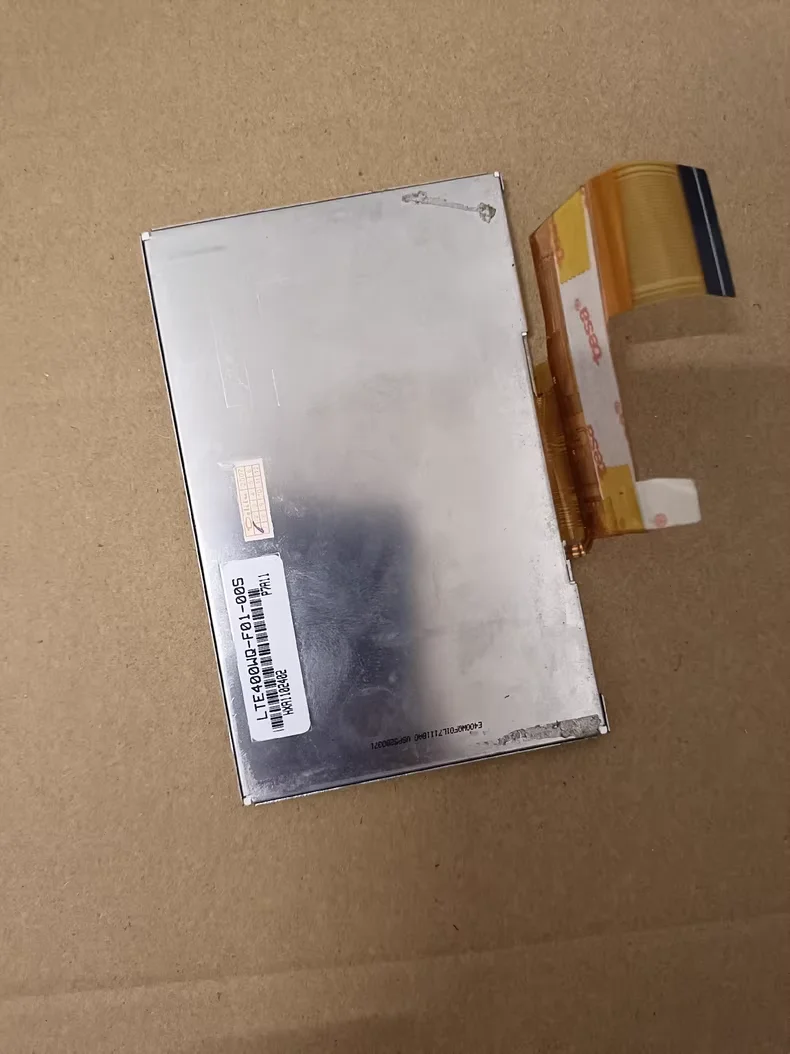 

4-дюймовый ЖК-дисплей LTE400WQ-F01