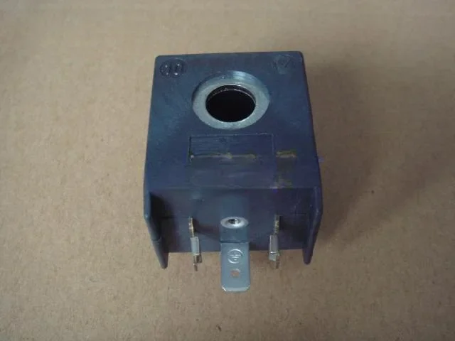 

Катушка электромагнитного клапана 688 B6 для электромагнитных клапанов серии 61, 62, 66, 67, 86 87