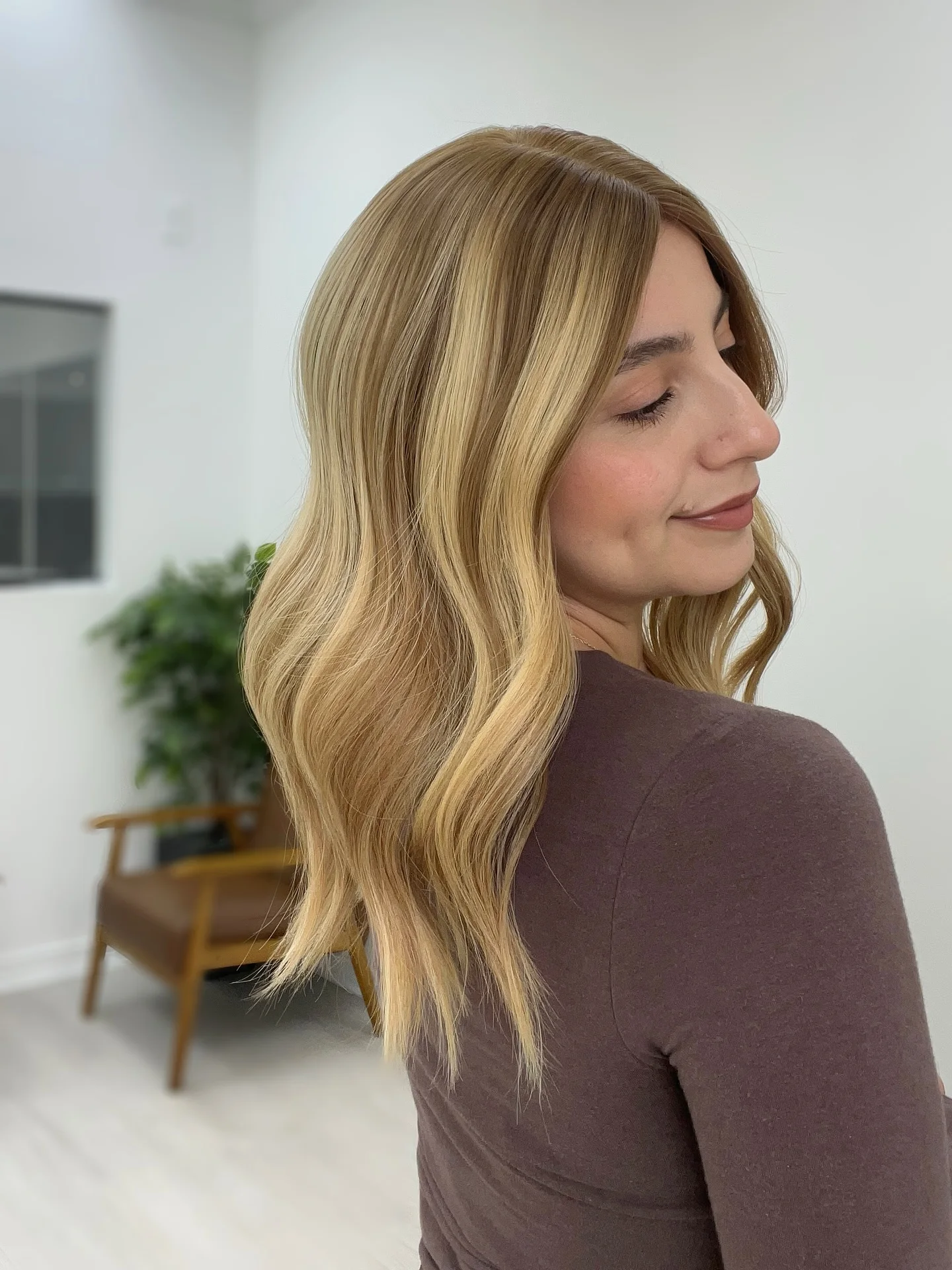 13*4 High Definition Wig Ready To Wear Ombre Honey Blonde Shadow Roots Loose Deep Wave  Synthetic Lace Top Wigs Daily Party Used