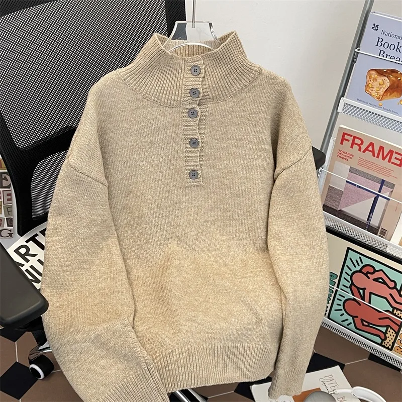 

Вязаный свитер большого размера с воротником «Генри» на пяти пуговицах, американский стиль, женский, 250 Pou, в стиле Lazy Fashion, простой дизайн, полиэстер