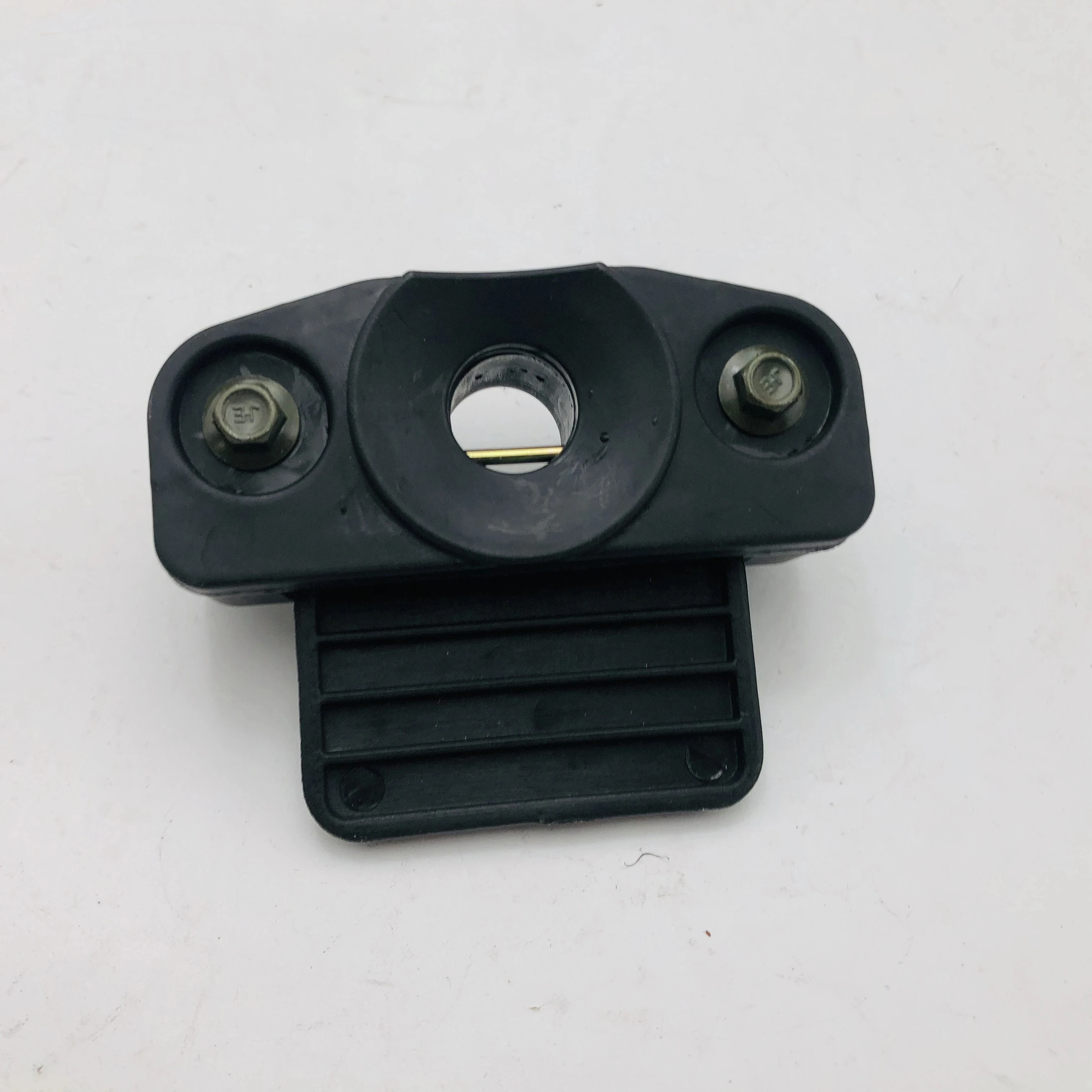 Seat Locker Latch For HiSUN YS700 MSU 500 MSU700 MASSIMO SUPERMACH BENNCHE 37250-115-0000 P311001895200000