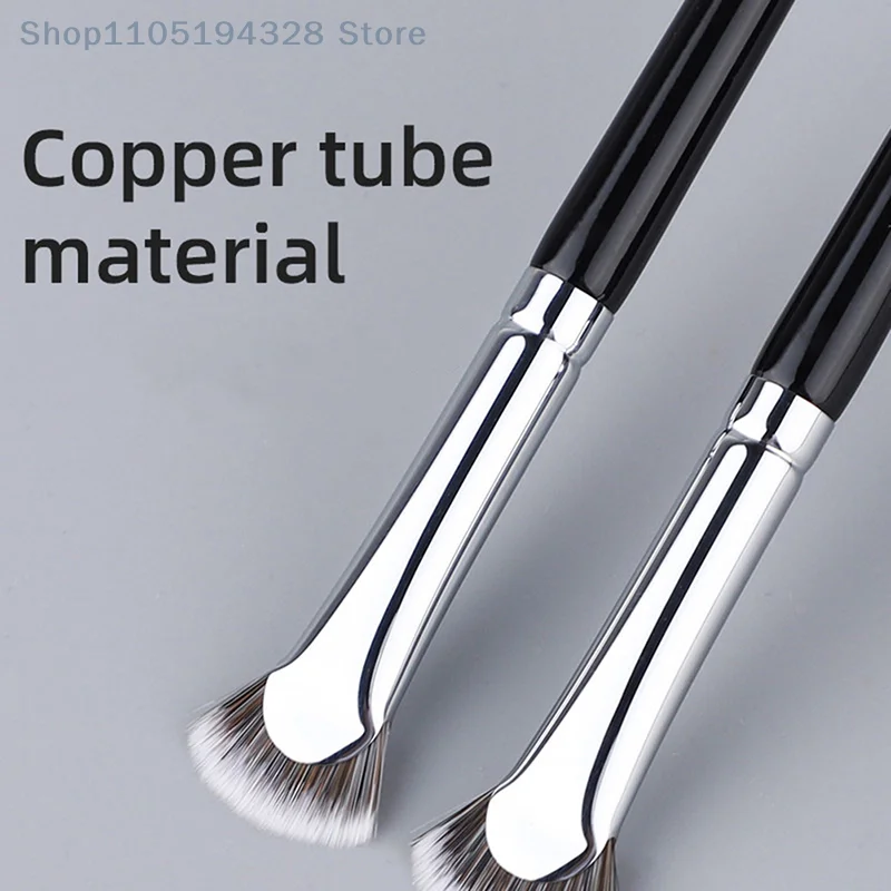 [MP] 1 قطعة فرشاة رموش ناعمة بدون تساقط على شكل مروحة أداة مكياج احترافية دقيقة لتصفيف الرموش ماسكارا لطخة