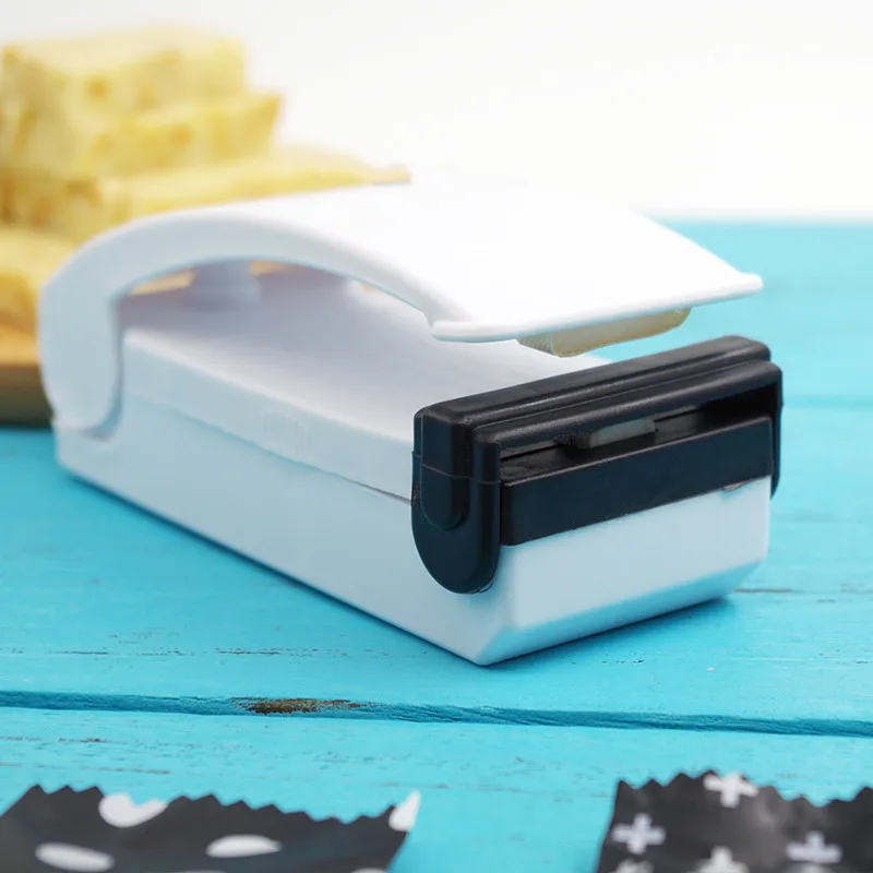 Portable Plastic Bag Sealer Mini Hand Electric Heating Seal Machine Electric Vacuum Food Sealer Kitchen Items Mini Bag Sealer
