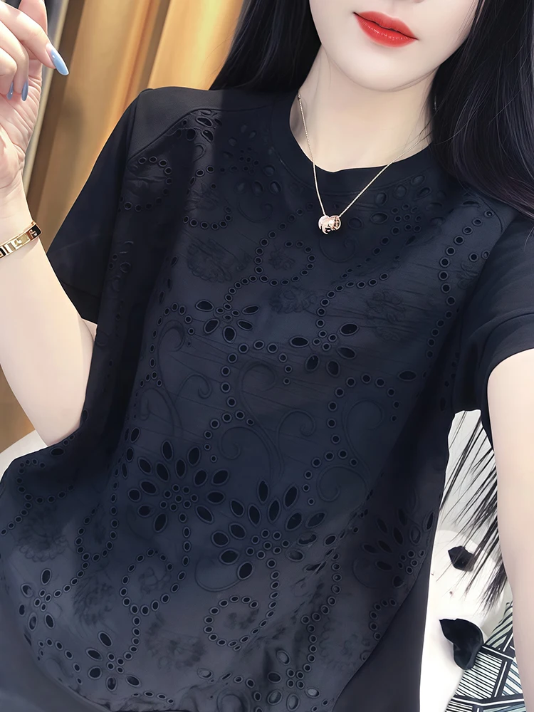 Camiseta de manga corta calada a la moda para mujer verano 2025 nuevo estilo grasa mm adelgazante ocultando carne top de gama alta