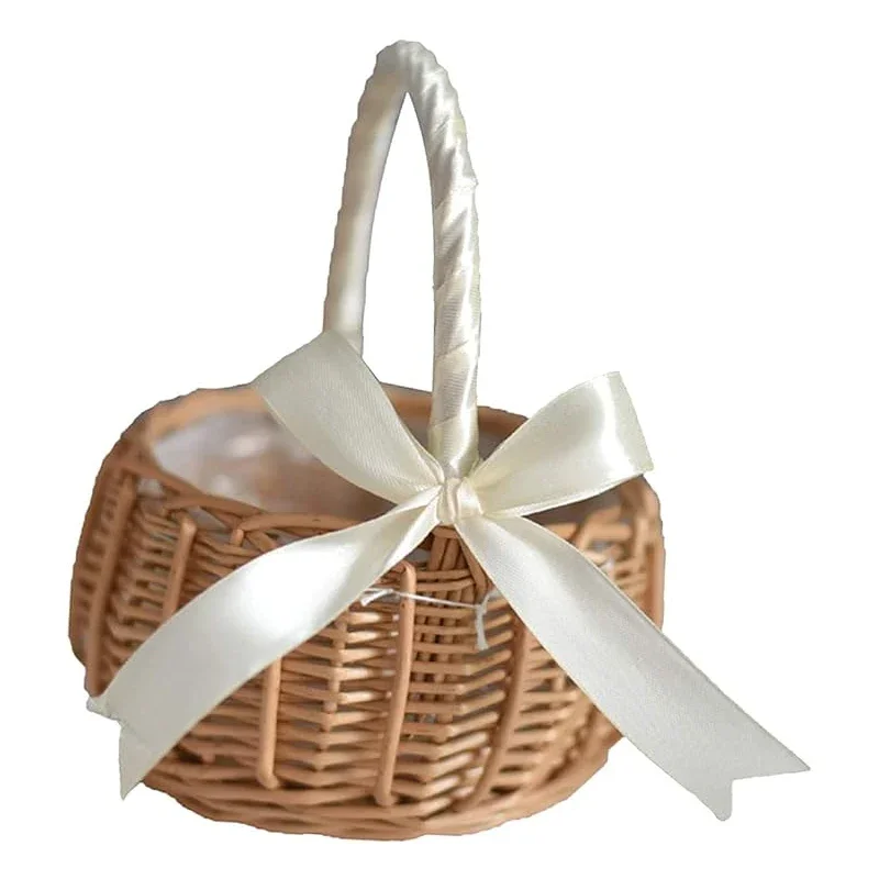 Wicker hand-woven flower child basket with handle and plastic plug-in Easter egg candy basket wedding flower child basket