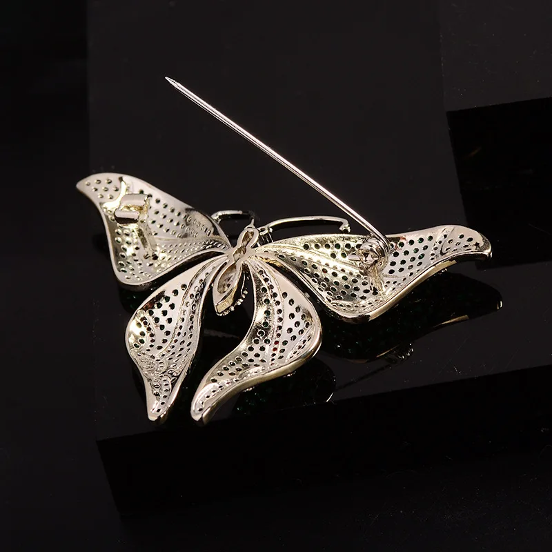 OKILY Retro Butterfly Brooch Pins Zirconium Temperament Corsage for Women Coat Fashion Accessories Pins Ornament Wedding Gift