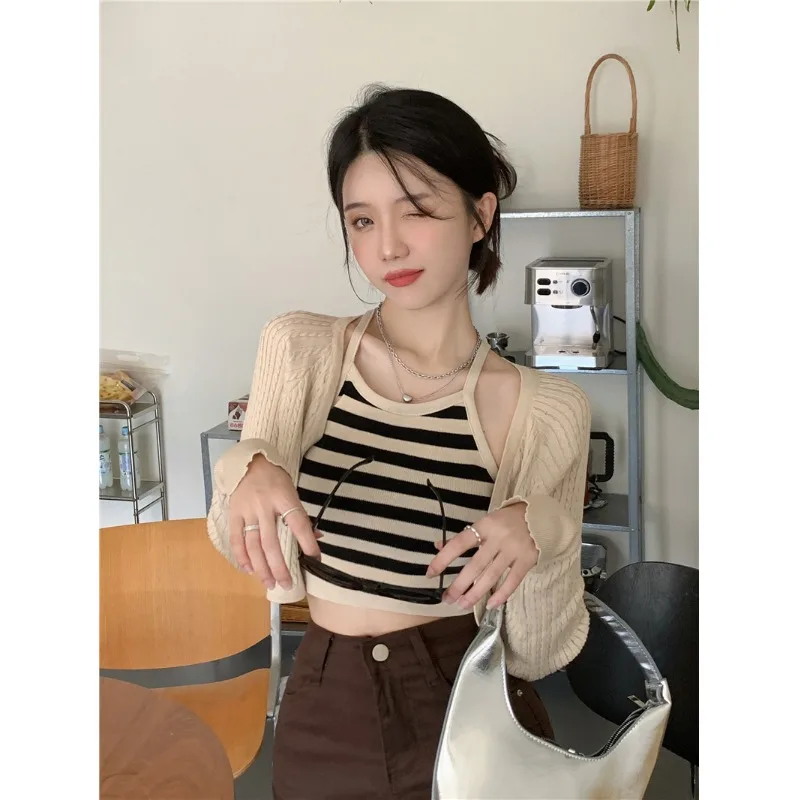 

Летний вязаный комплект-двойка для похудения: модный топ и кардиган в полоску для молодых женщин