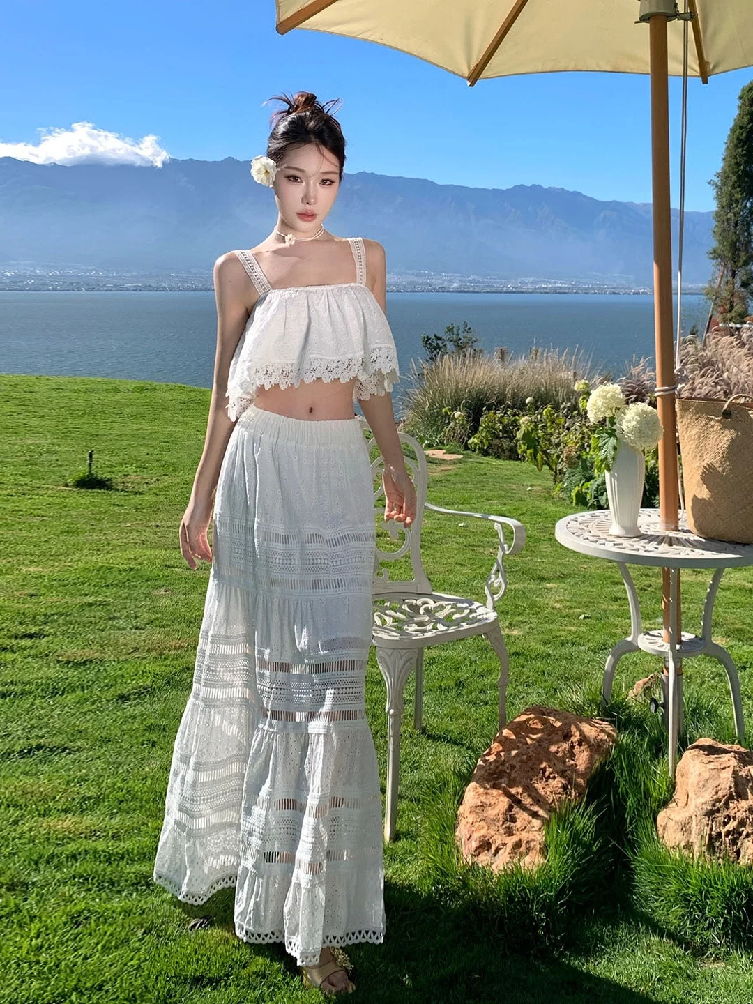 

Белый кружевной комплект из хлопка: топ и юбка с вышивкой, ажурный дизайн, летний пляжный комплект, сказочная юбка для женщин