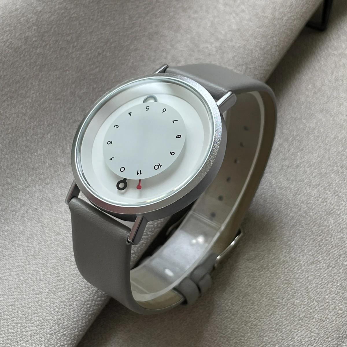 

CILOA white simple watch men's 2025 new high-value brand authentic high-quality waterproof trendy fashion quartz watch