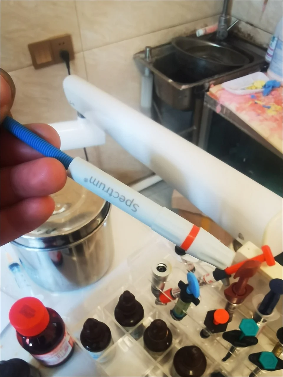 

Dental UV Curable Composite Resin Dentsply Milky Light TPH3 Filling Resin Caviar Filling Surface Repair Tight Adhesion Teeth