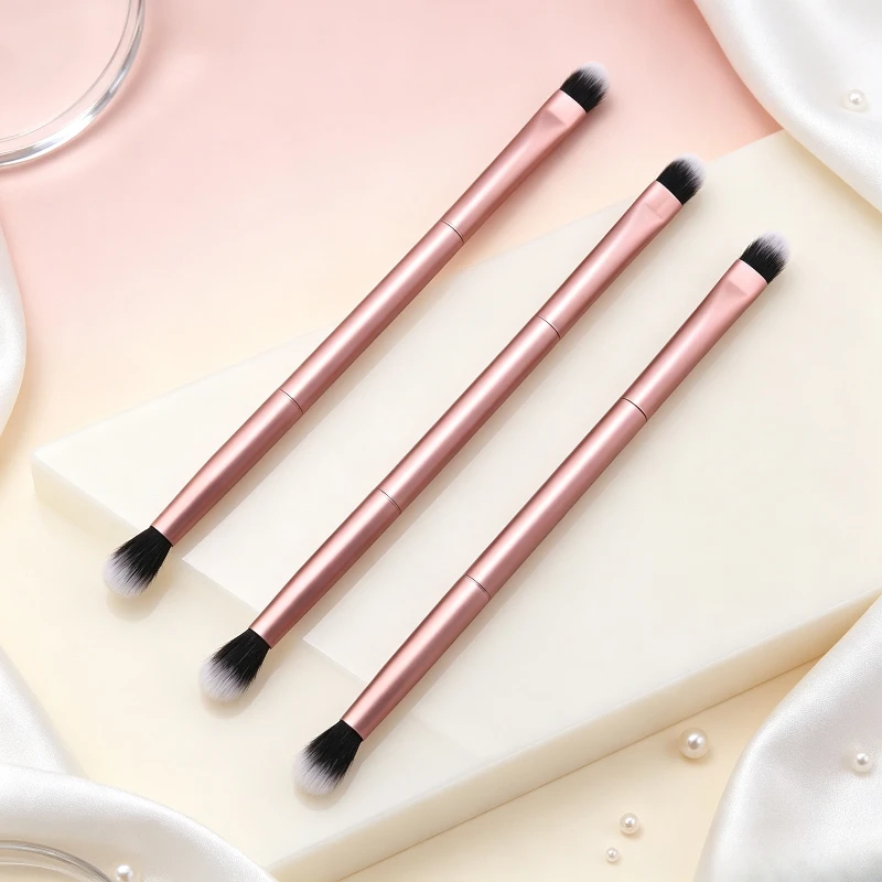 1Pc Eyeshadow Nose Contour Brush Two-tone Makeup Brush Portable Multi-functional Eye Brightening Blending Cosmetic Tool