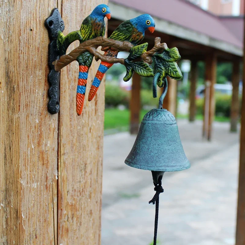 Hand Paint Parrot Birds Cast Iron Door Bell European Home Garden Wall Mounted Blue Green Yellow Hand Cranking Welcome Door Bell