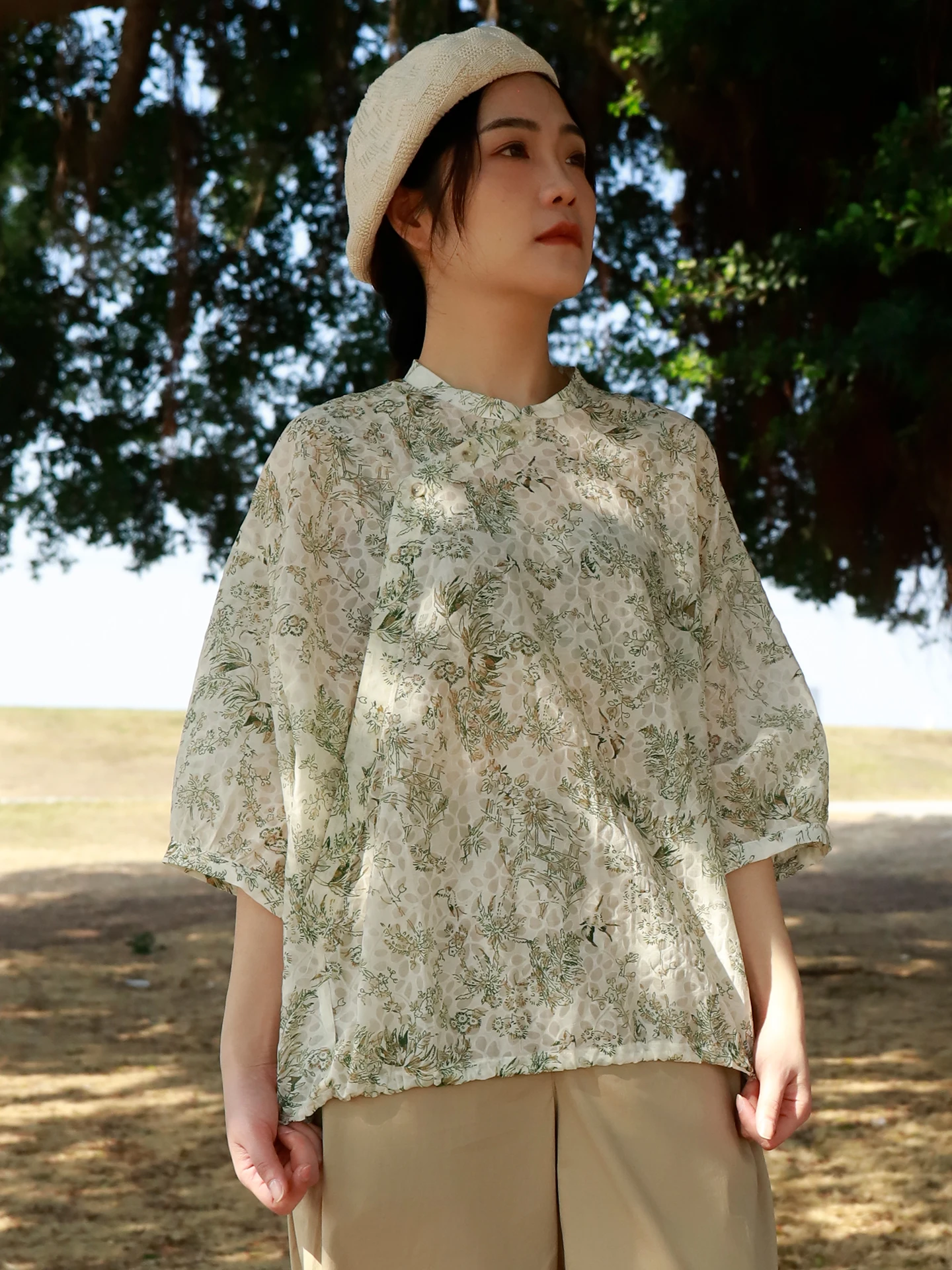 

Ele, простой женский стиль с асимметричным принтом, летний новый дизайн, свободный крой и пуговицами, с цветочным узором, подставка...