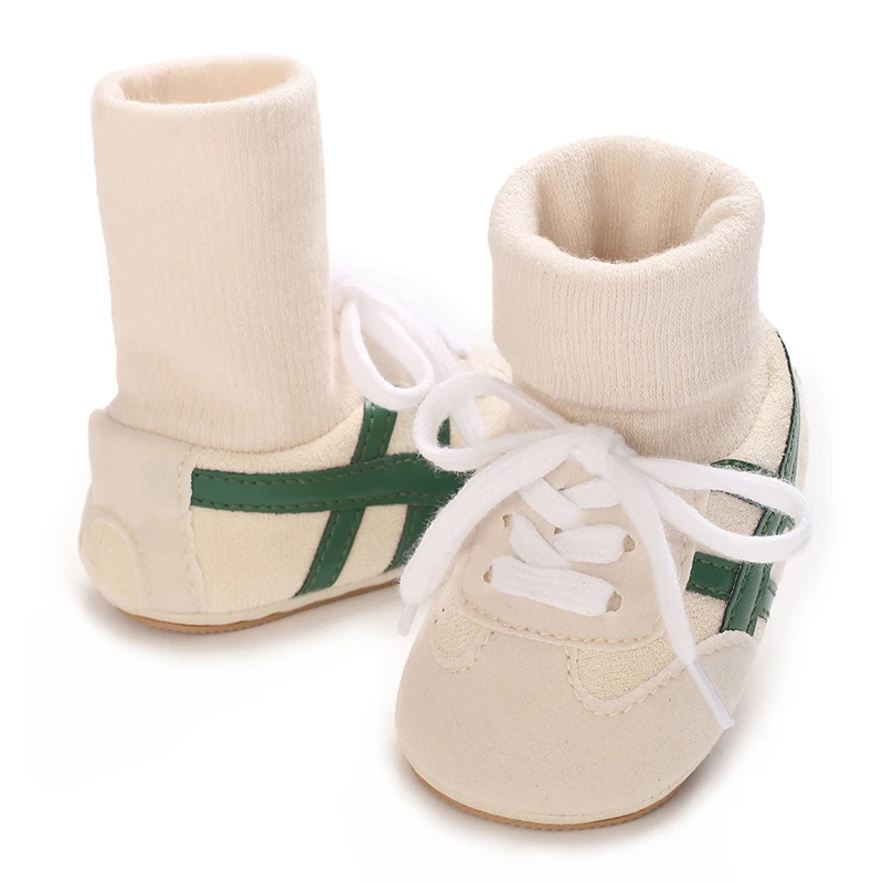 Scarpe da bambino Calzini in cotone morbido Stile che copre la caviglia Scarpe sportive calde autunnali e invernali Scarpe da passeggio per bambini e neonati
