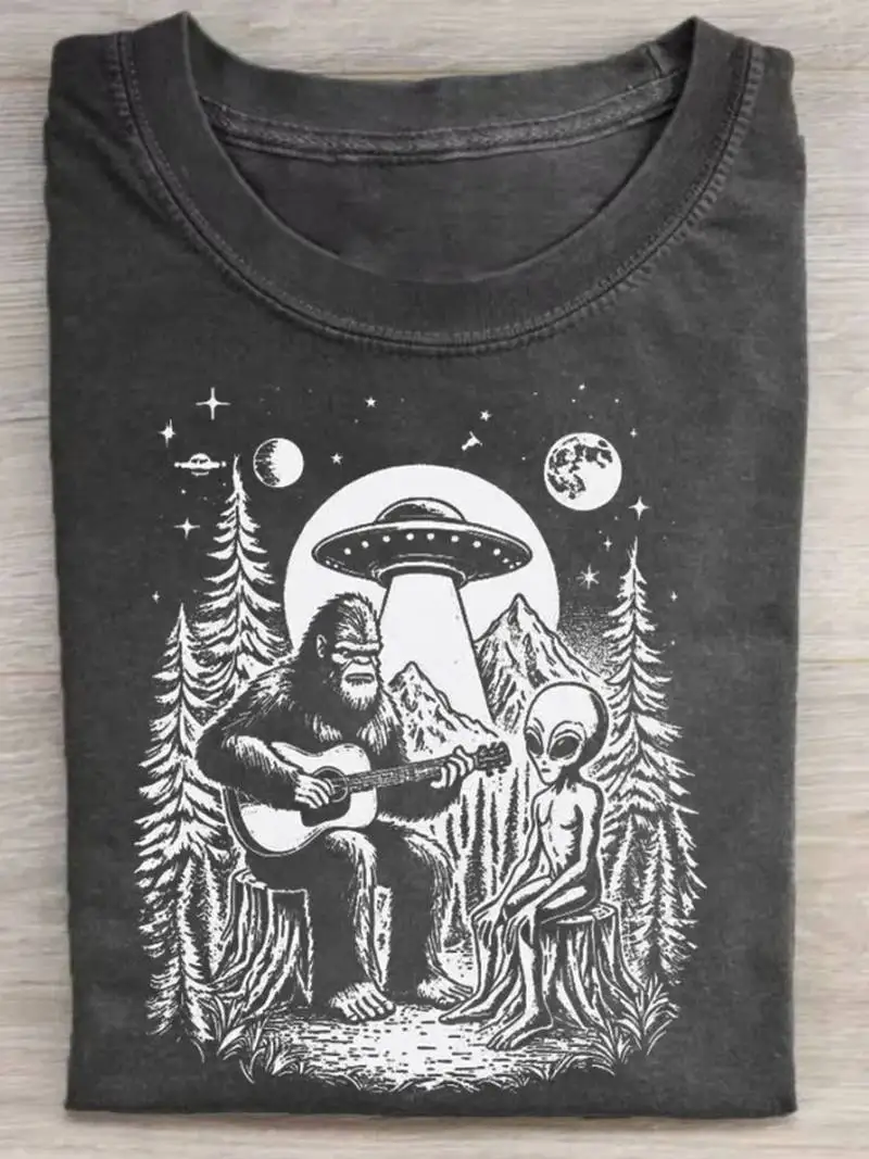 Vintage Cotton Bigfoot Guitar Alien T-shirt