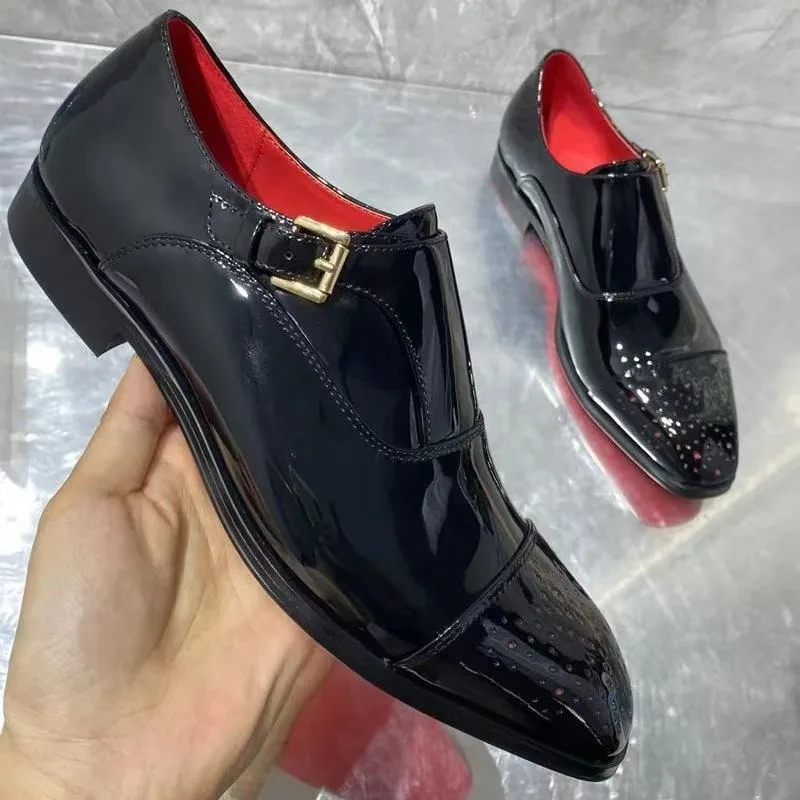 Fibbia per cintura in pelle verniciata nera Scarpe con fondo rosso in pelle Scarpe personalizzate da uomo d'affari alla moda