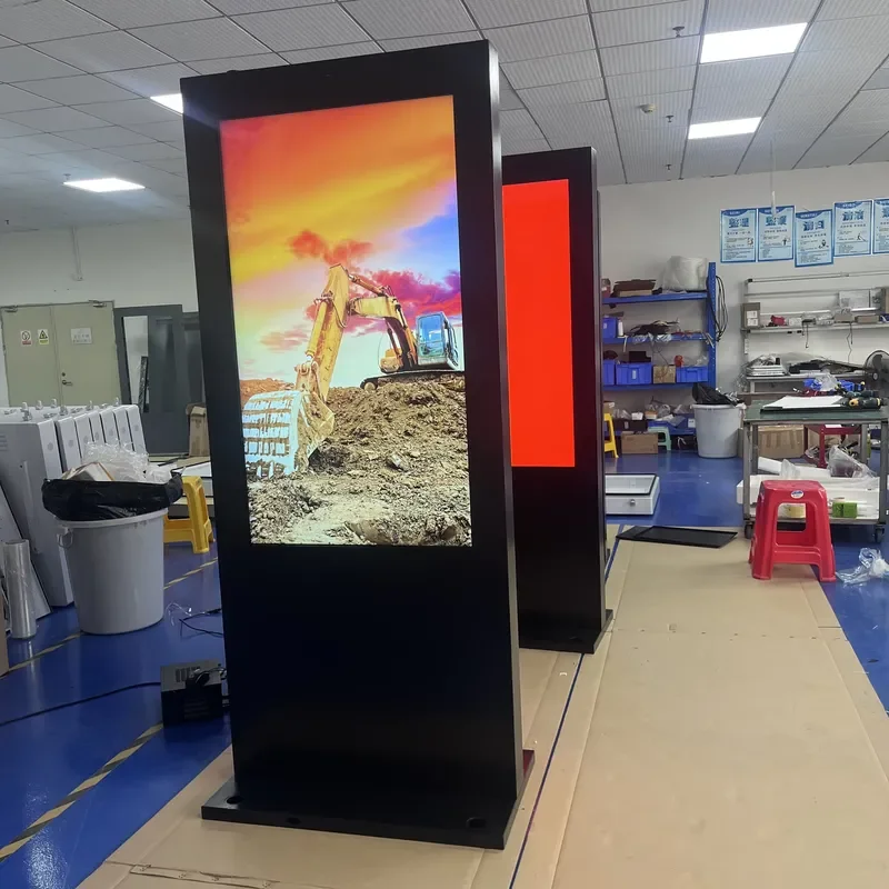 Outdoor Digital Billboard for Advertising-IP65 Rated Floor Stand Bus/Elevator Video Display Media Photo Animation Display