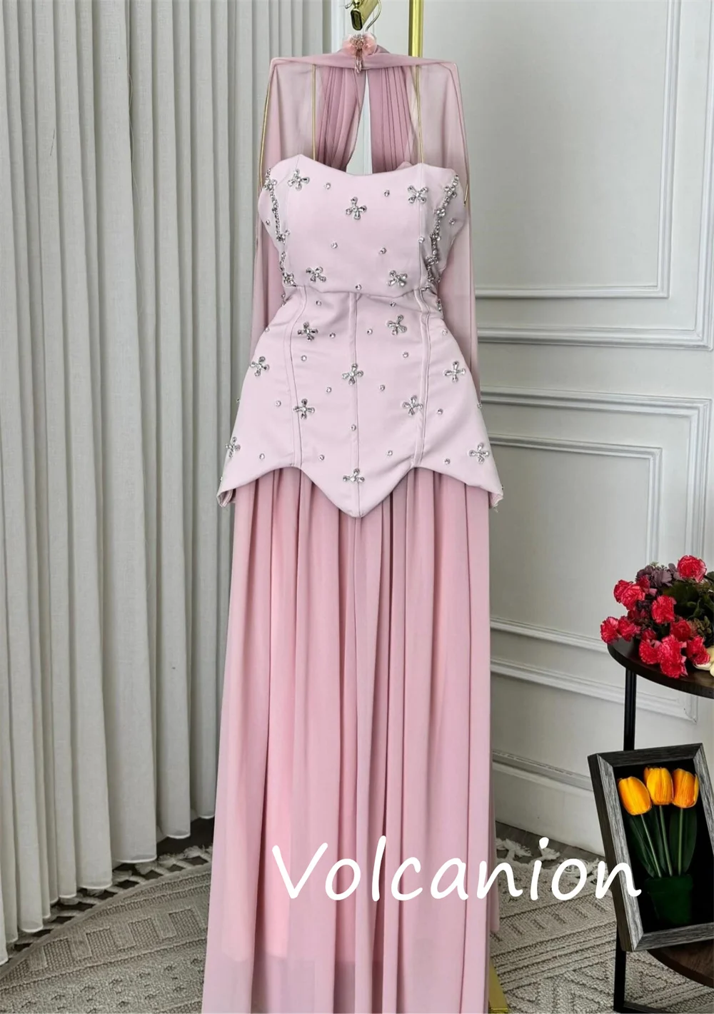 맞춤형 절묘한 단순 쉬폰 스팽글 주름 A 라인 끈이 없는 긴 드레스 맞춤형 행사 클래식