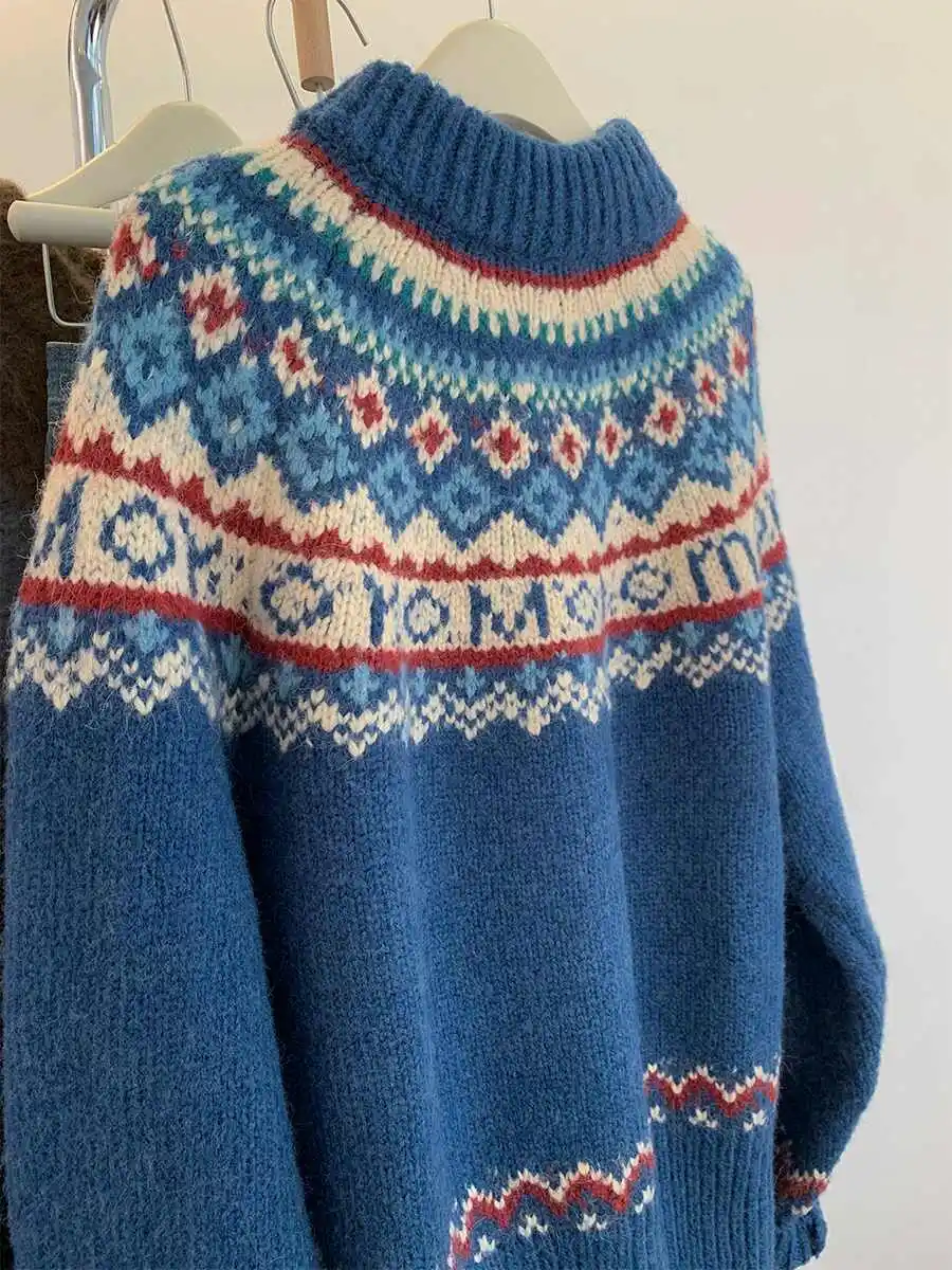 Niebieska kurtka swetrowa retro z wysokim kołnierzem i zamkiem błyskawicznym dla kobiet na zimę, gruby i wysokiej klasy, miękki i kleisty kardigan z dzianiny