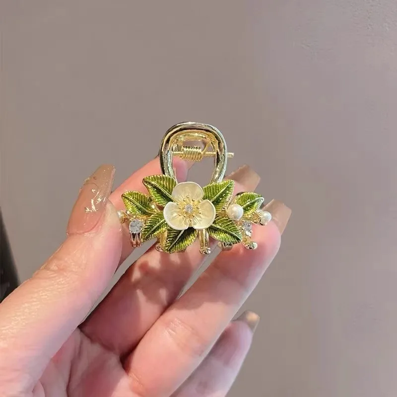 Temperament Green Leaf Shell Flower Small Hair Grab High-end Back of Head Half-tied Hair Claw Alloy Female Pearl Headdress view 3