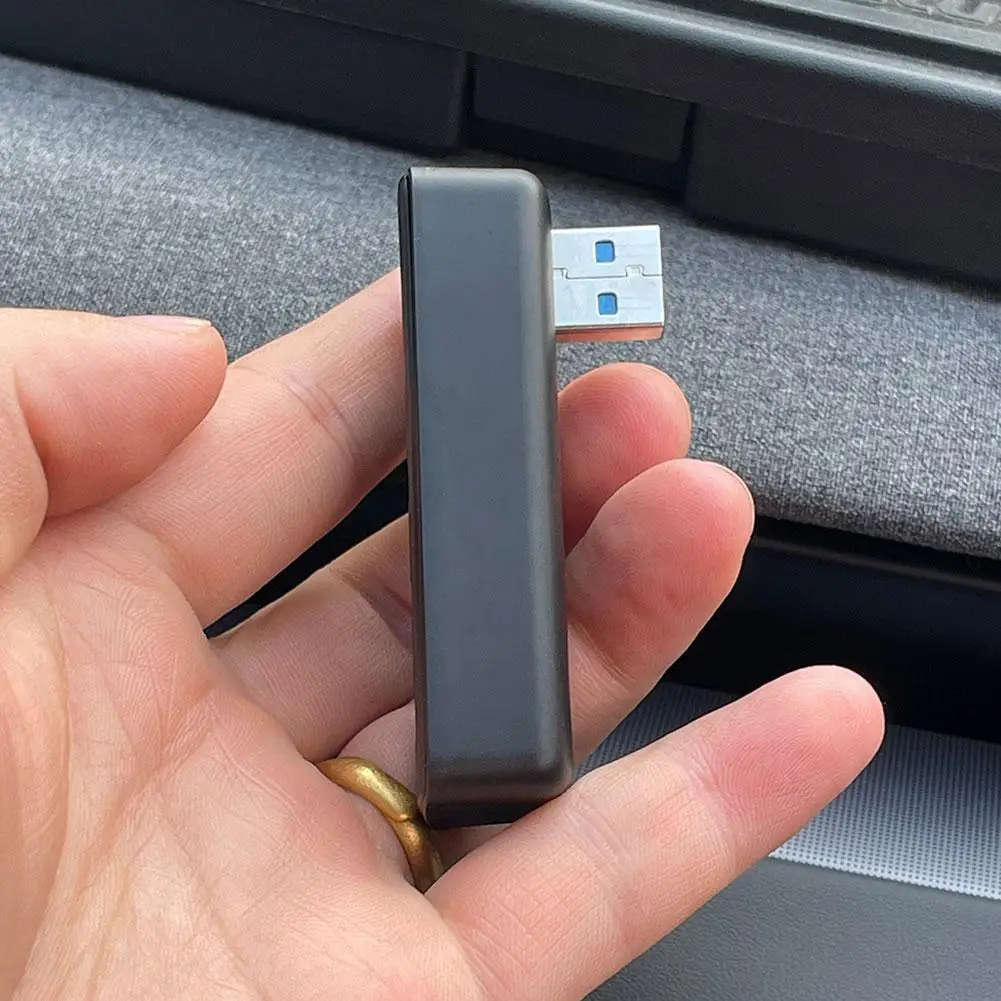 Stasiun dok untuk Tesla baru kotak sarung tangan Highland USB Hub Dok ekspansi pengisian cepat model baru Aksesori Mobil 2024