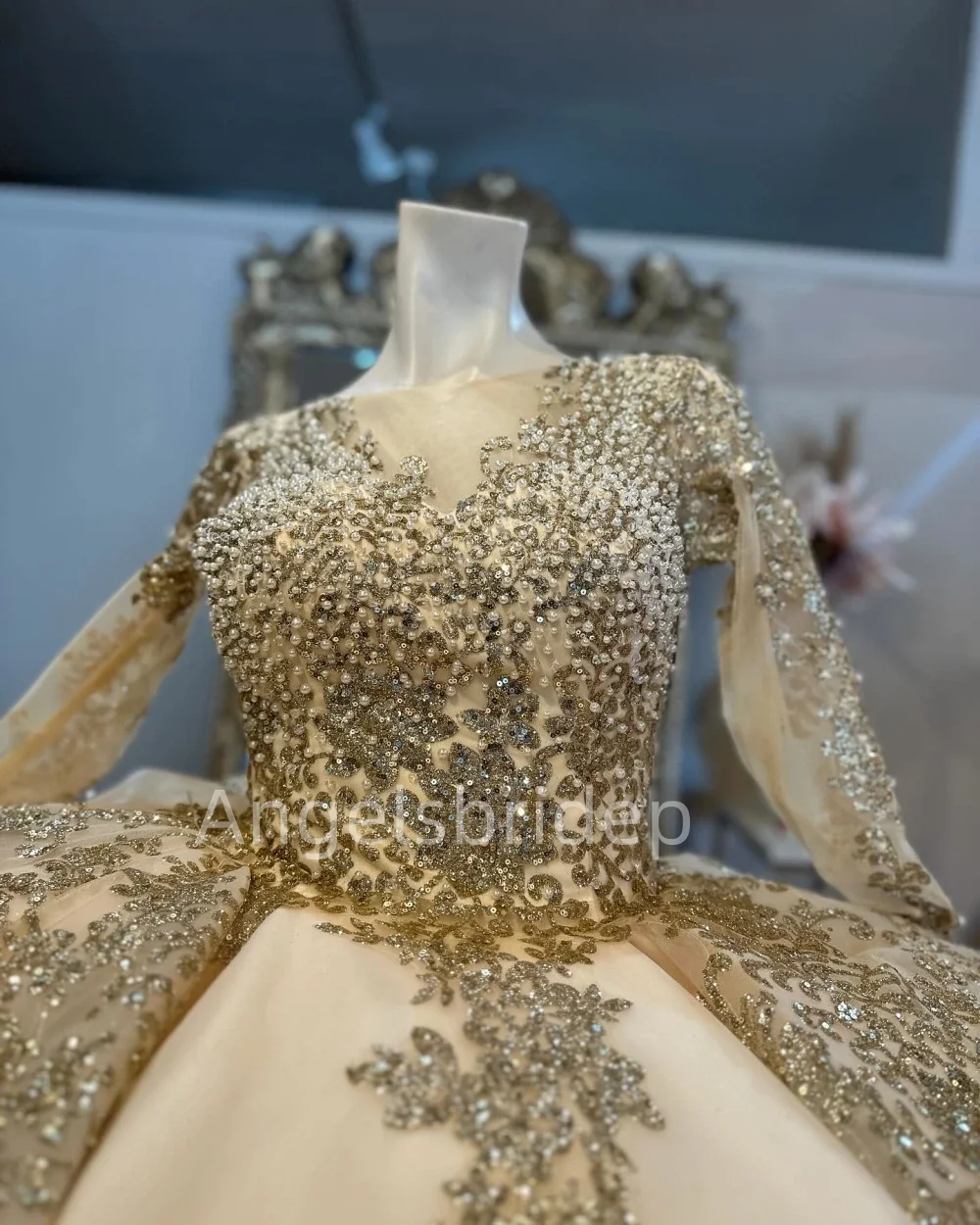 Angelsbridep Customized Quinnceanera Dress Ball Gown Long Sleeves Gold Appliques Birthday Party Dress Vestido De 15 Quinceañera