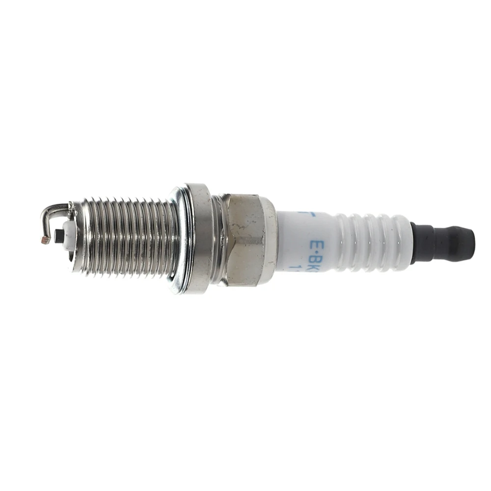 Spark Plug For BAOJUN 530 560 1.8 2017 Baic BJ2020 CHEVROLET LOVA 1.4 CHERY EASTAR Toyota Hilux CHANGAN CX30 Daewoo Nubira Lanos