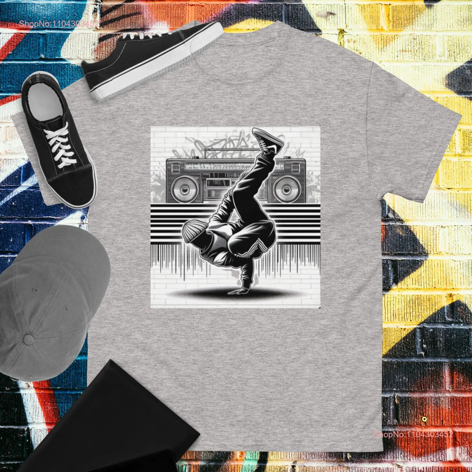 B Boy BreakDancing T Shirt Hip Hop BoomBox Graffiti Old School Ghettoblaster Retro Break Dancing Vintage BBoy