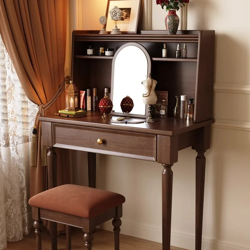 خزانة خشبية صلبة فرنسية قديمة