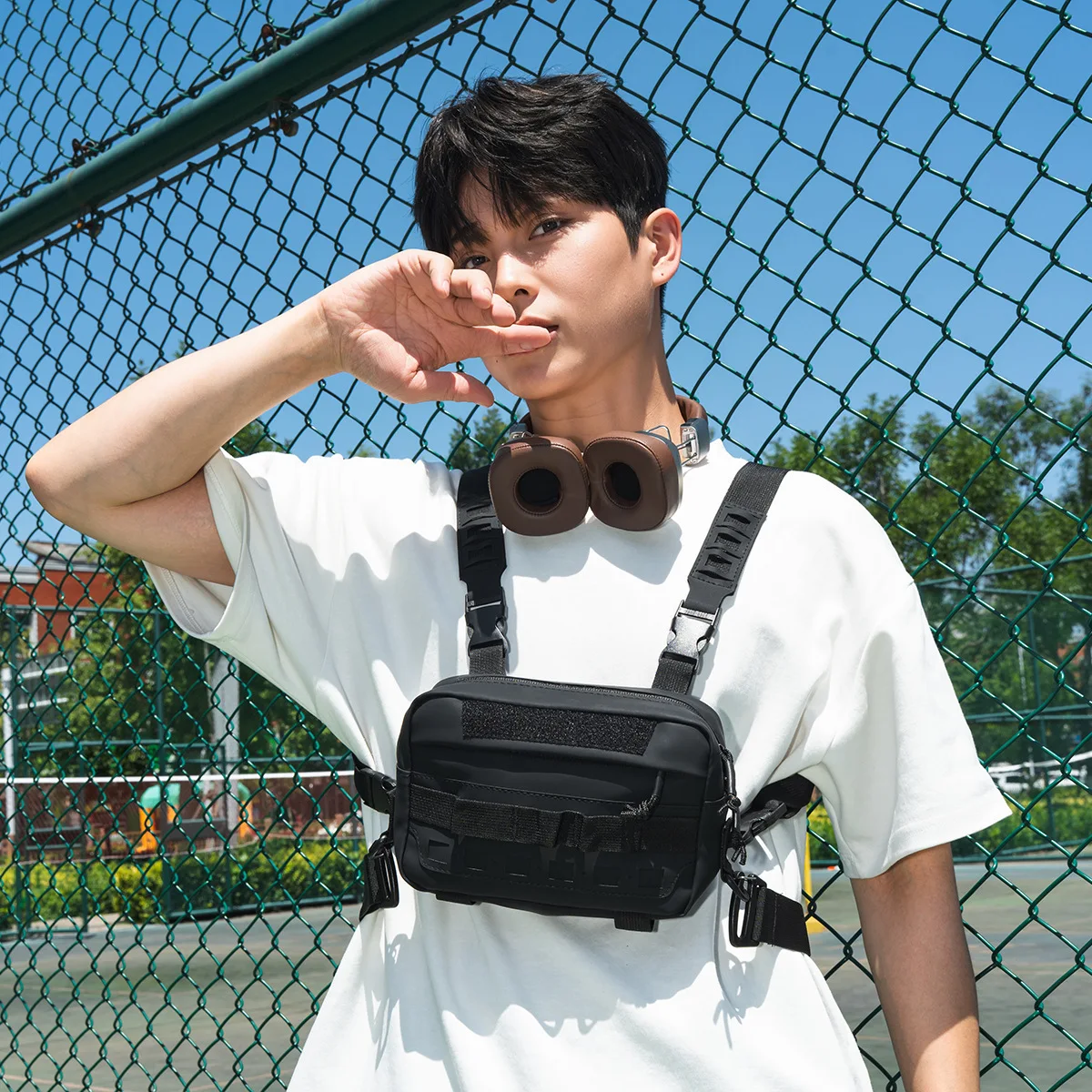 

Tactical Chest Bag Sports Running Motorcycle Riding Vest Bag Multifunctional Portable Backpack Chest Bag Crossbody Bag for Men