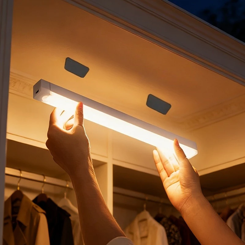 Luz LED para Debajo del Gabinete con Sensor de Movimiento, Tira Magnética Recargable para Escaleras y Pasillos, Luz Blanca/Cálida, Luz Nocturna Interior
