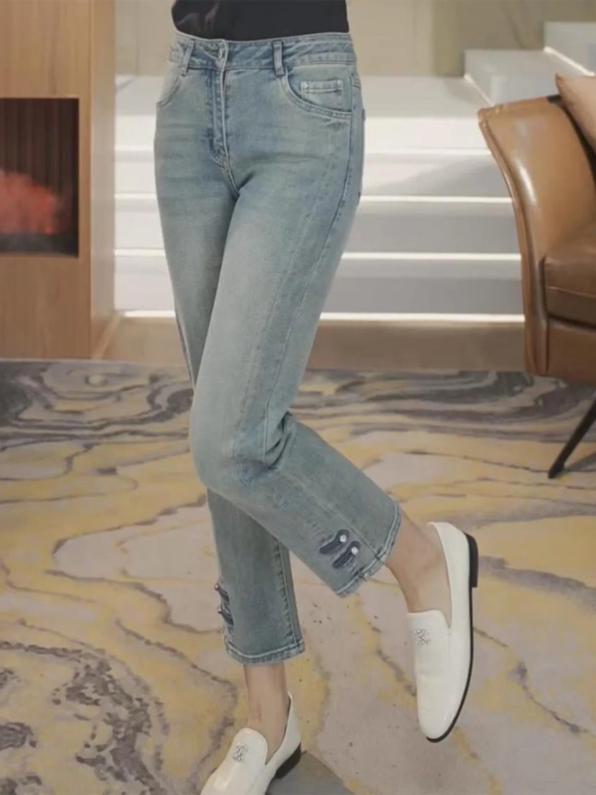 

New Chinese Sle High Waist Straight Leg Jeans Women's Spring Summer Faion Slimming Nine-Piece Button Detail Jeans