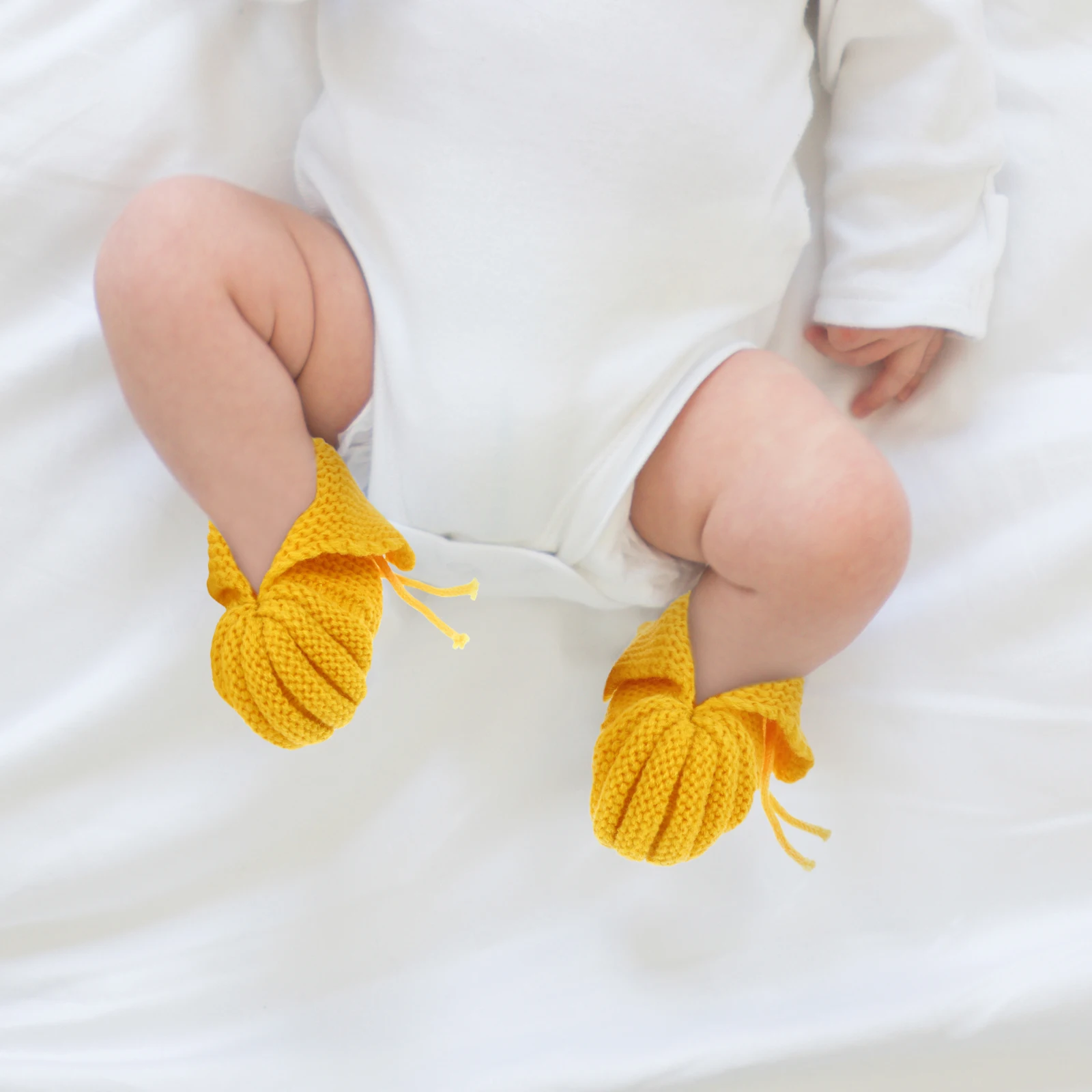 

Cozy Knitted Baby Booties Newborn Shoes Warm Soft Yarn Infant Sock Slippers Cute Boot Socks Adjustable Tie Multiple Colors