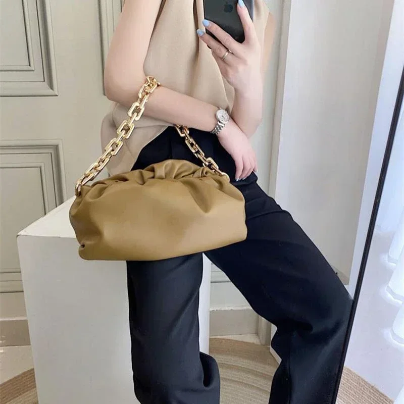 2023 New Handheld Shoulder Bag with Thick Chain and Wrinkled Cloud Pattern Crossbody Bags for Women Luxury Designer Handbag