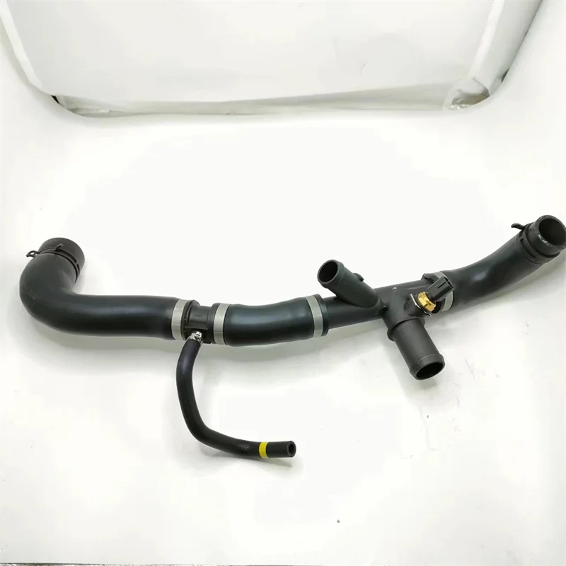 Car for Jaguar XF X250 3.0 V6 Petrol 2008-2015 for Jaguar XJ X351 3.0 V6 Petrol 2010- Upper Radiator Coolant Hose JLM21499