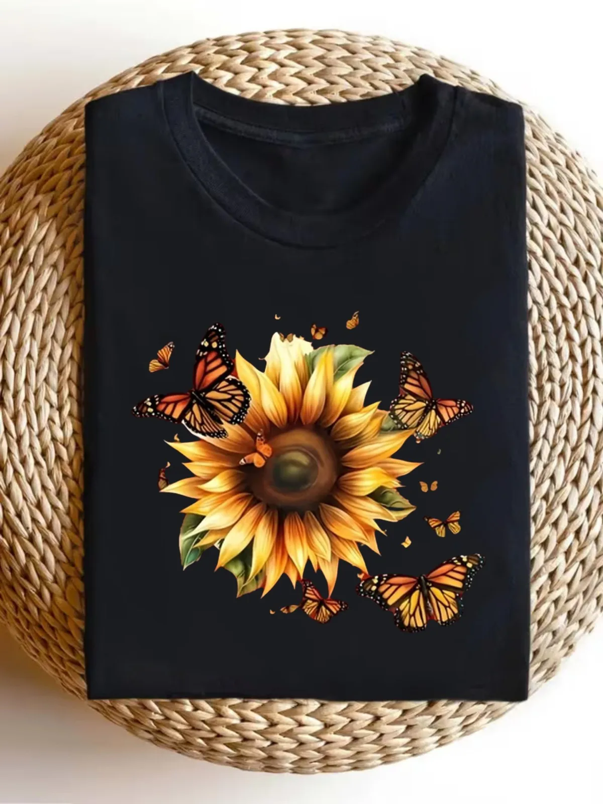 Funny Vintage Graphic Men'S T-Shirt Casual Round-Neck T-Shirt with Sunflower And Butterfly Print, Suitable for Home And Outdoor