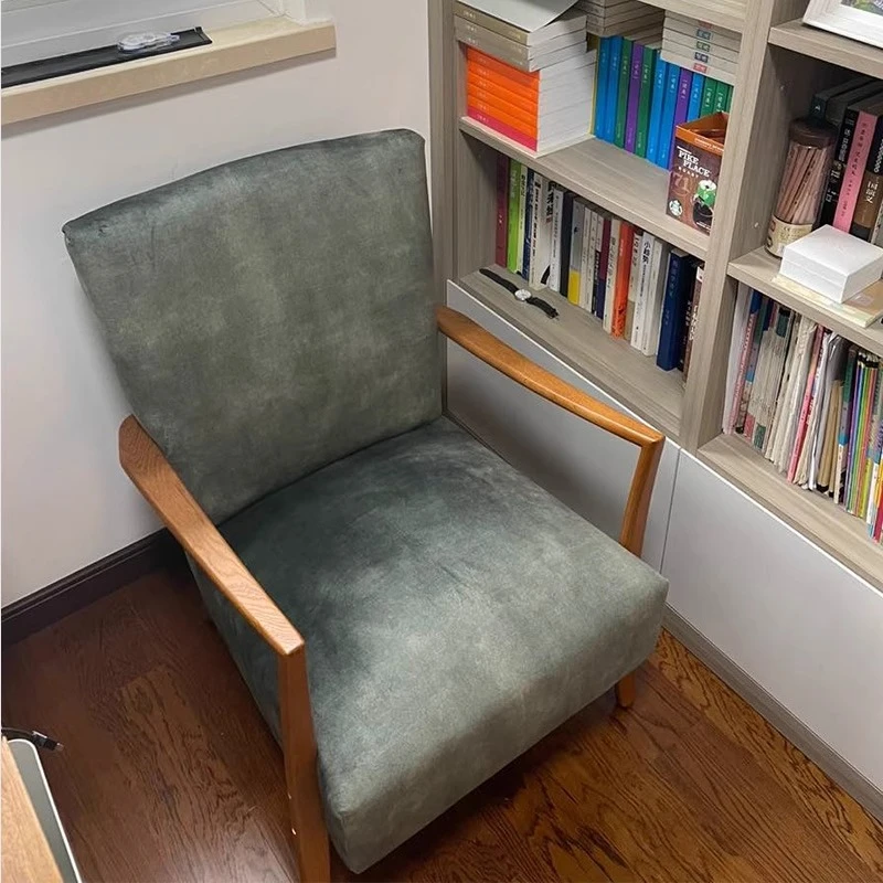 Piccolo divano replica antico