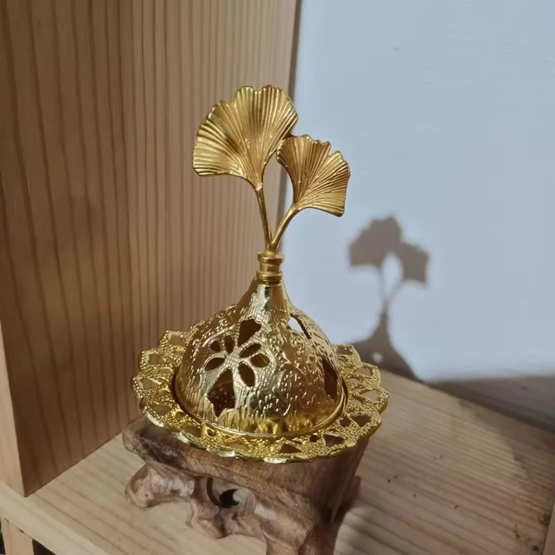 Arabic Retro Gold Alloy Incense Burner, Mini Hollow Out Dome Censer, Decorative Metal Incense Stove for Home Office Tabletop Fra