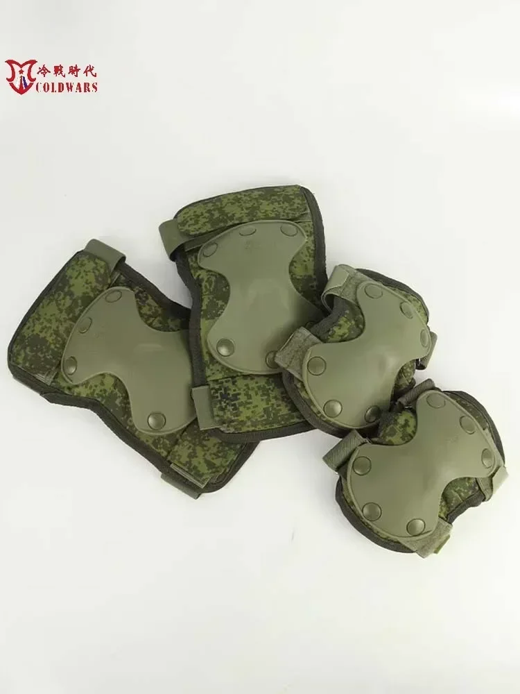 Reproductie van tactische beschermende uitrusting voor Russische militaire fans, een paar kleine groene heren camouflagekniebeschermers en elleboogbeschermers