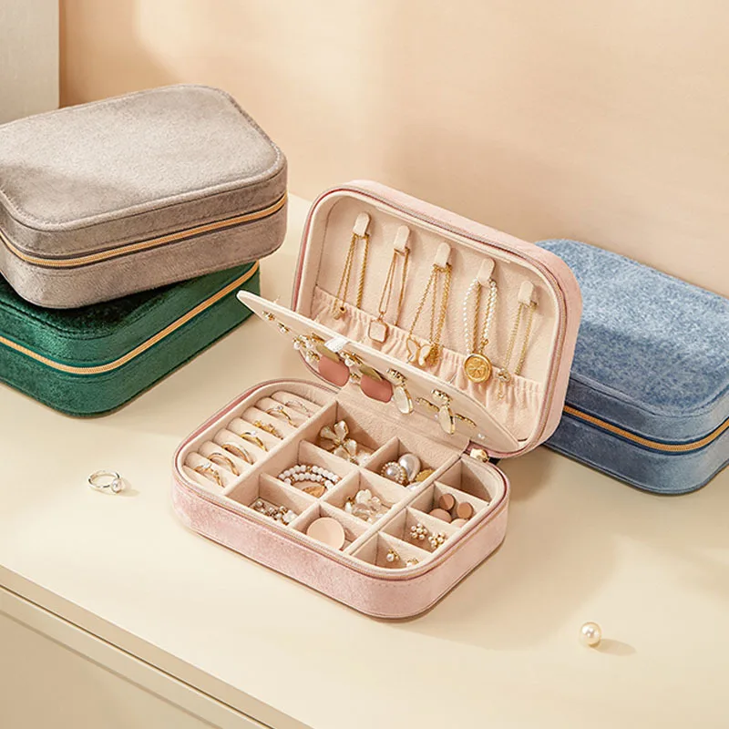 

Simple jewelry storage box Portable flannel jewelry jewelry box Earrings Necklace