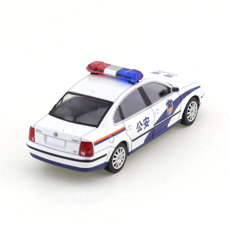 Xcartoys 1/64 volkswagen passat (b5) carro liga brinquedos veículo de motor diecast metal modelo crianças presente natal brinquedos para meninos