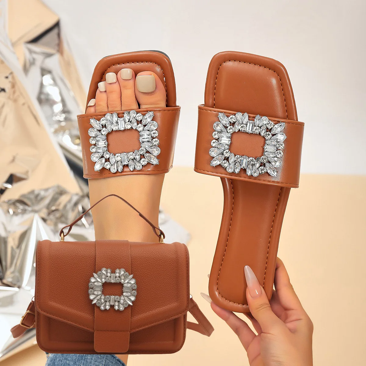 Women's 2026 Summer New Large Cool Slippers Flat Bottom Water Diamond External Slippers Cute Diamond Inlaid Shoulder Bag Set