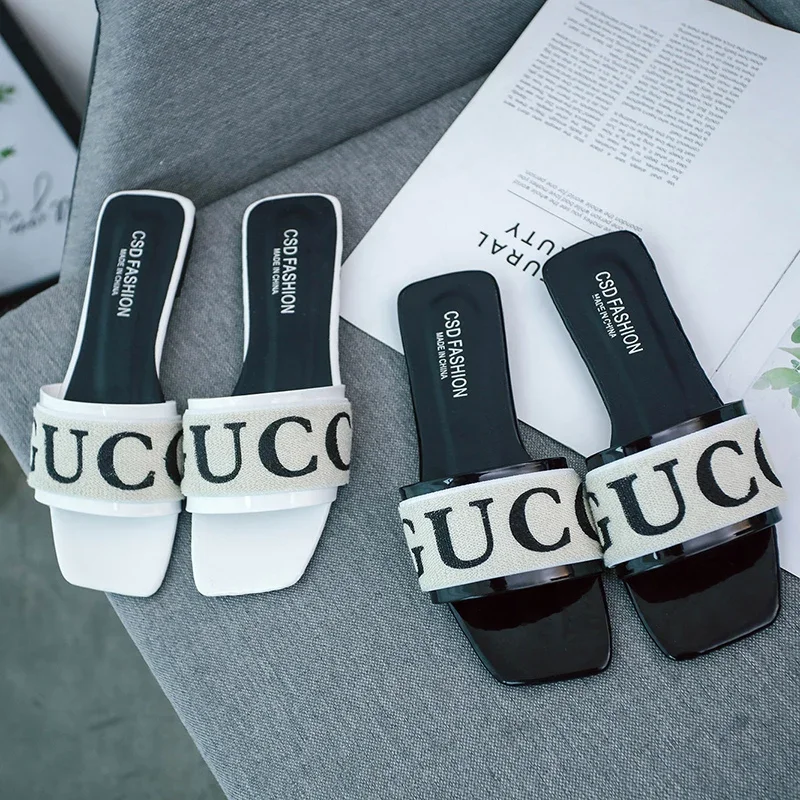 Luxus Design Damen Strass Alphabet Sommer Flache Hausschuhe 2024 Outdoor Mode Damen Hausschuhe Casual Party Strand Flip-Flops
